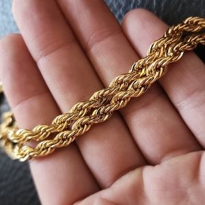 VTG Monet necklace